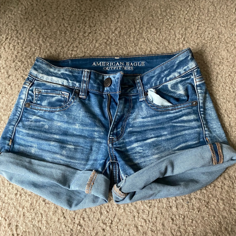 American Eagle super super stretch midi shorts
